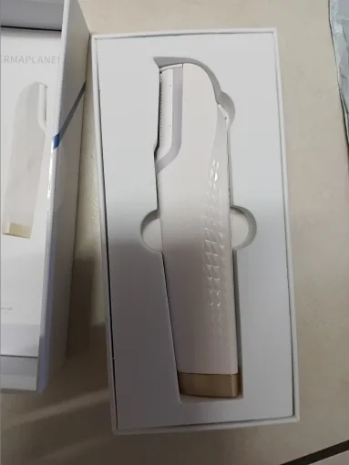 Peachly electric dermaplane tool photographed by Vanessa J., a verified buyer